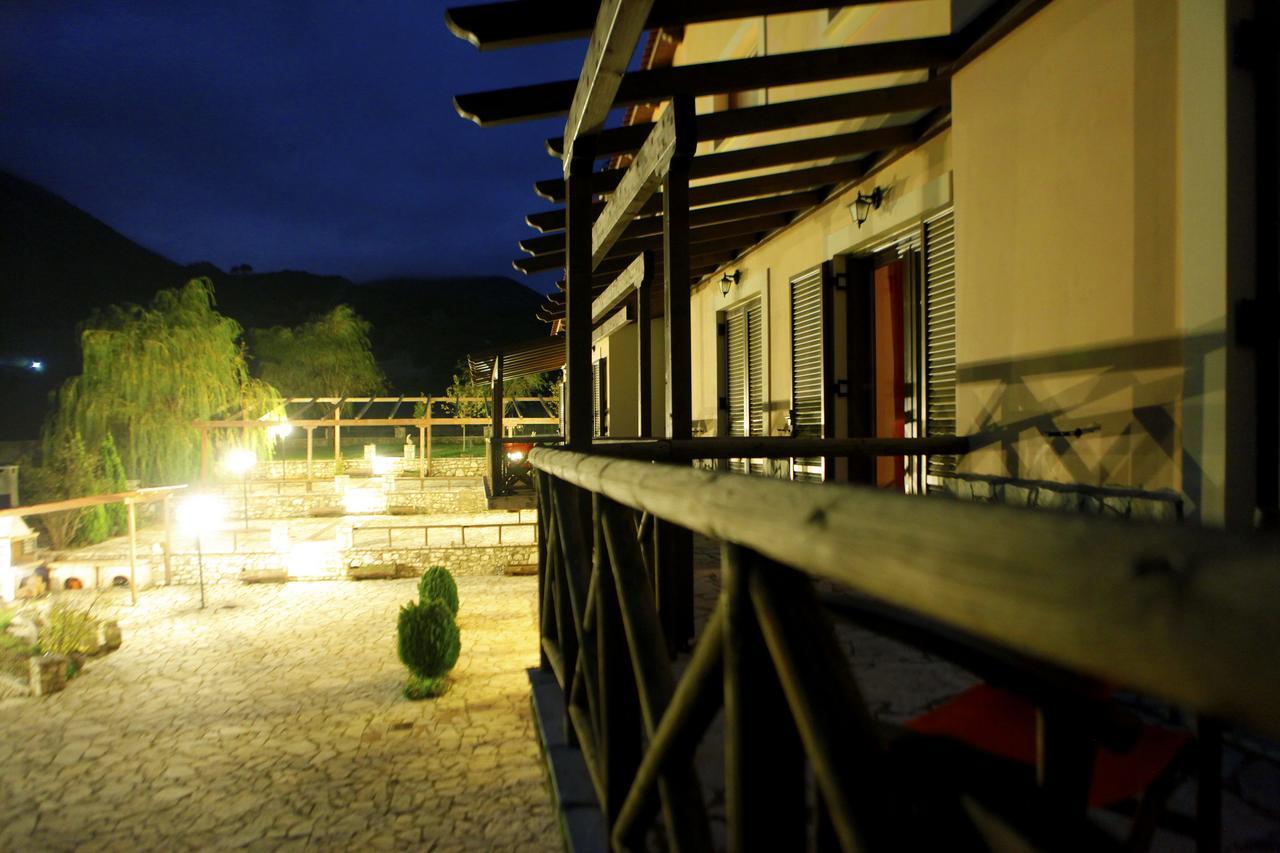 Guesthouse Mouses Kalavryta Luaran gambar